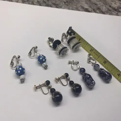 Black Bead Lot Of 4 Costume Earrings Vintage Clip On Screw On Blue / Dangle Mix