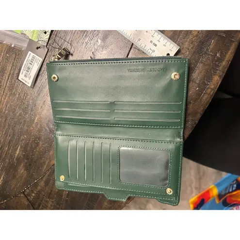 Badgley Mischka Quilted Green Zip Around Wallet Card Holder NWT's