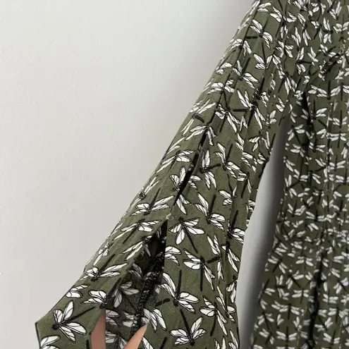 Green Dragonfly Pattern Romper Size Medium