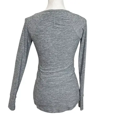 Athleta  Pacifica Long Sleeve Top Gray XS Thumb Holes Ruched - Image 5