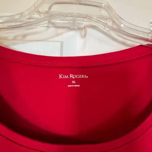 kim rogers Great condition  red top. Size XL. - Image 3