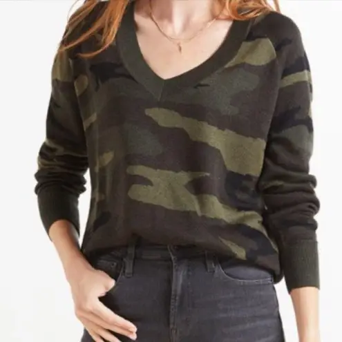 John + Jenn Fitz Camo Sweater Small Green Deep V Neck Wool Blend Long Sleeves