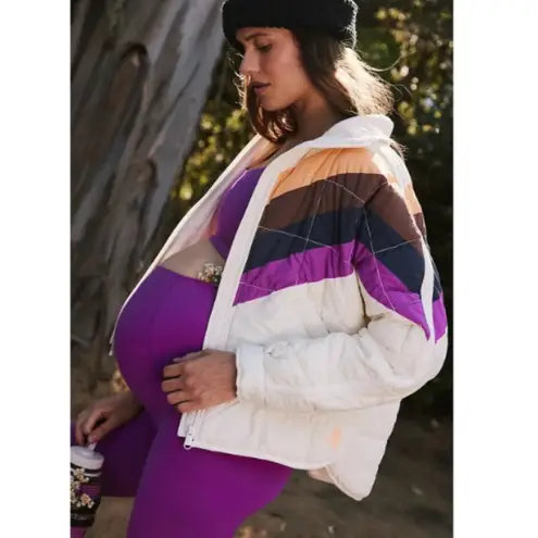 NEW FP Movement x Hatch Printed Puffer Jacket Ivory Chevron Size XS MSRP $248 Purple