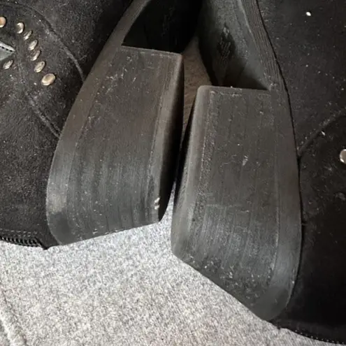 Carlos Santana Bailey Boot Bootie Black Faux Side Studded Ankle Boot Size 8.5M