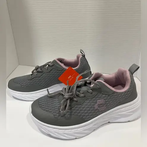 Charly Womens Aircraft Walking Shoes. SIZE 7.5. Color: grey/white White