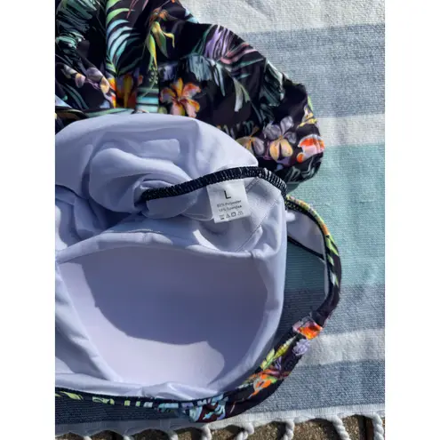 NWOT, Tropical Floral One