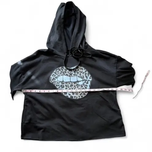 Cropped Leopard Lip Hoodie Black Size L