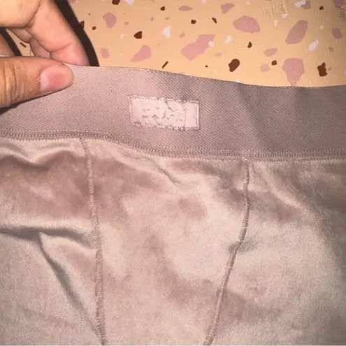 SKIMS Size XXS DUSK Velour Pull On Bike High Waisted Short Womens Shorts NWT