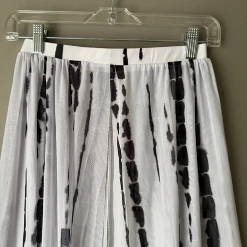 Beach cover up sz S white black tie dye maxi skirt