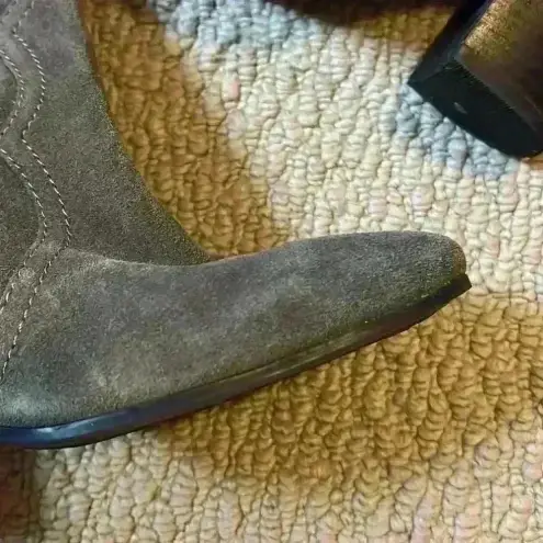 Aerosoles Faux suade gray booties