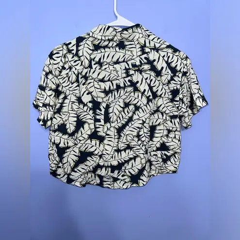 ONIA Women’s 100% Viscose Cropped Boxy Fit Button Down Top EUC Size M