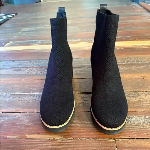 Sofft Elaina Waterproof Knit Wedge Ankle Bootie ~ Size 11 💛🍄 Black