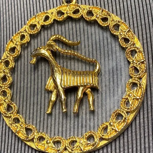 Brutalist Artisan Capricorn Zodiac Pendant – Necklace Gold Statement Medallion