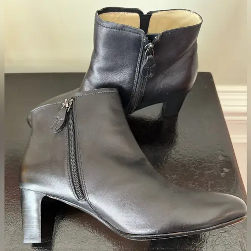 Taryn Rose TR-Devan-1 Leather Block Heel Black Booties