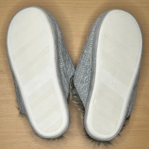 P.J. Salvage Women's Cable Knit House Slippers Gray Faux Fur Lined NWOT Size M/L