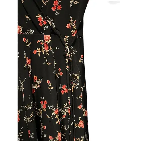 Kaileigh Black Floral Deep V Neck Dress Sz M