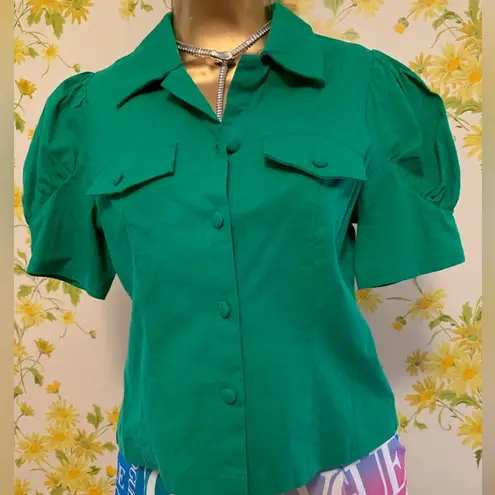 Button up short sleeve blouse in Kelly green size M Size M