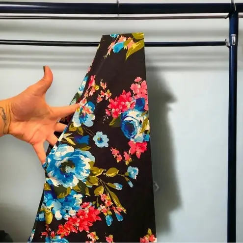 Glitzy girl boutique t shirt floral dress size medium pockets Blue