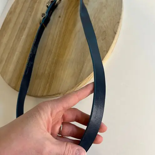 Gap  Blue Genuine Leather Silver Utility Buckle Belt Size Medium