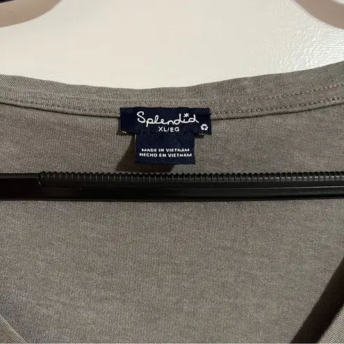 Splendid #175 FAYE V-NECK TEE SIZE EXTRA LARGE
