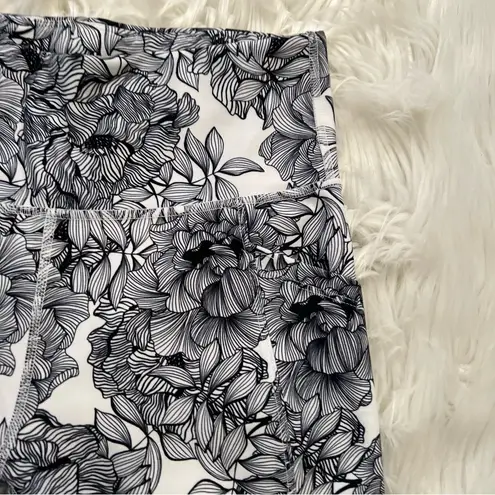 Balance Collection Contour Floral Contender Leggings White