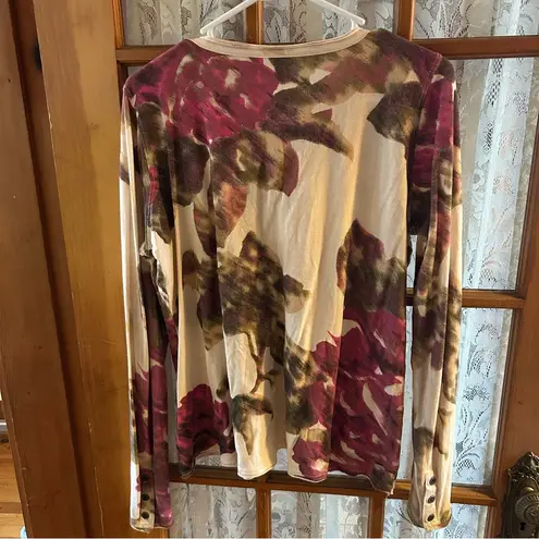 The Territory Ahead NWOT Floral Long Sleeve Henley Top MediumCream and Burgundy