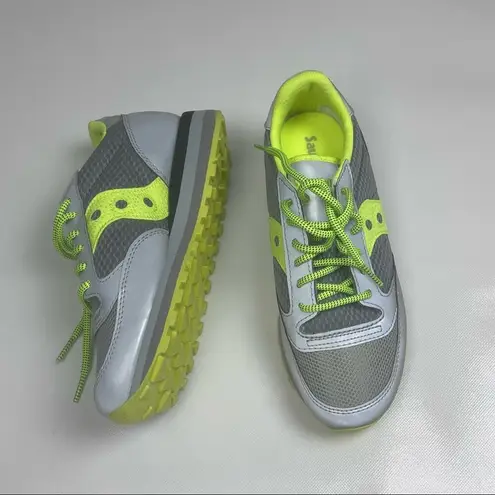 Saucony Womens Athletic Neon Jazz Triple Gray Citron Reflective Sneakers Sz 7.5