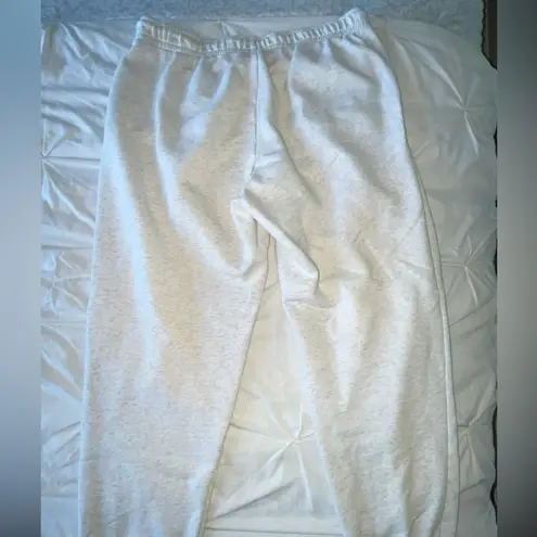 Nike  Women’s White Heathered Sweatpant Jogger SIZE L