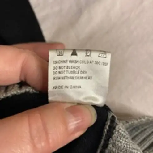 Chic Colorblock Button Front Cardigan Sweater AmélieBoutik Women’s Medium Black