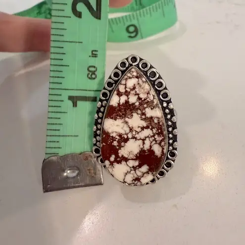 Elegant Brown and White gemstone Teardrop Ring