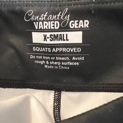 Constantly Varied Gear Dressed to Kill Squats Approved Cropped Leggings Size XS Black