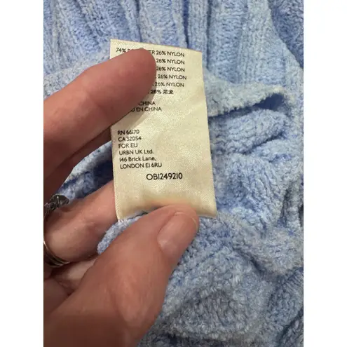 Free People  Baby Crop Sweater Light Blue Oversized Long Sleeve Cozy Size Small