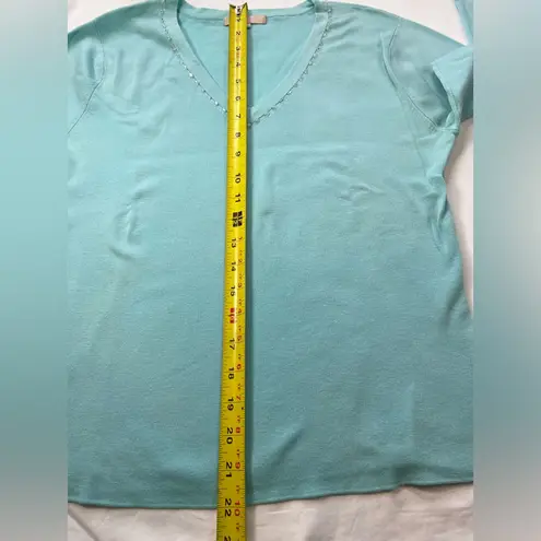 Piccolo Bella, V neck knit top
With embellishments along the neckline size L Blue Size L