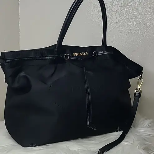 Prada 💯 Authentic  Tote  Handbag 🍀