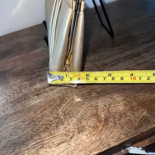 Jessica McClintock Champagne Gold Pleated Clutch Evening Bag Chain Strap Formal