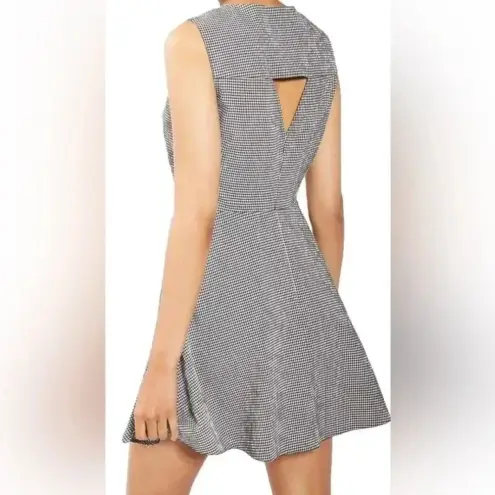 Topshop  Black White Gingham Seersucker Sleeveless Skater Dress Size 8 Rockabilly