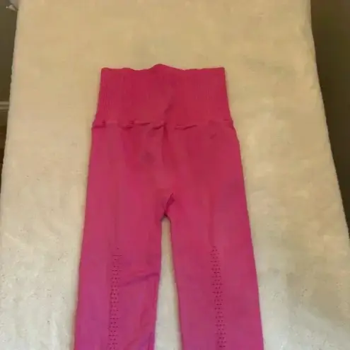 Free People  Good Karma Leggings Tropical Pink (Neon) size XS