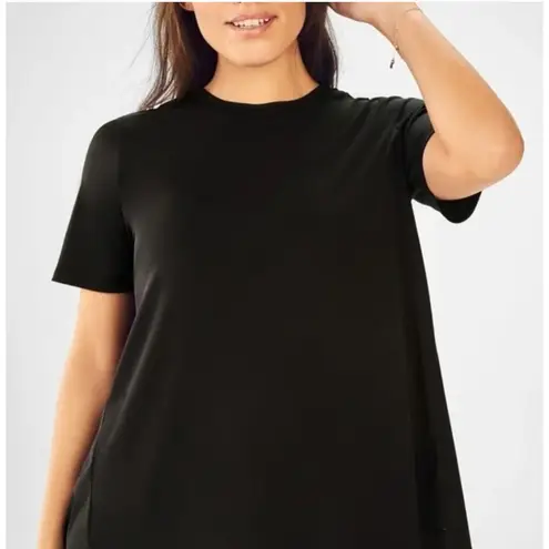 Fabletics  Shirt Womens Medium‎ Black Vivienne Split Back Tee