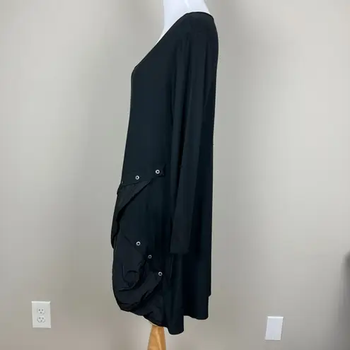 SUN KIM Tunic Top Womens Medium Black Lagenlook Asymmetrical Mixed Media Grommet