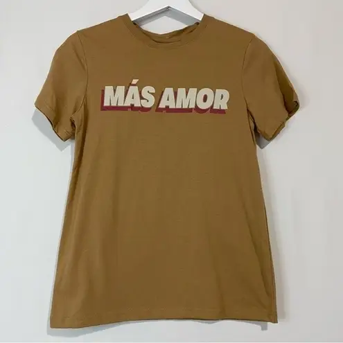 Well Worn Women’s Más Amor Short Sleeve Graphic Tee Shirt Tan NWT