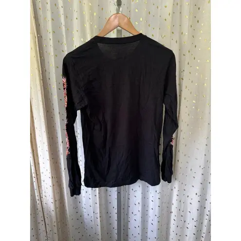 Kakou Apparel Hawaiian Merrie Monarch Hilo Hawaii Kahiko Hula Dancer T