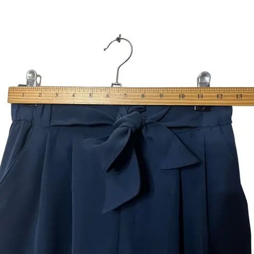 Lululemon Noir Crop Pants Women’s Size 4 Navy Wide Leg Relaxed Minimalist Blue