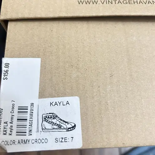 Vintage Havana Kayla Army croco with studs womens size 7 With Box And Dust Bag