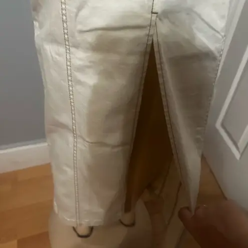 Belle Vere Elegant Cream Skirt Set