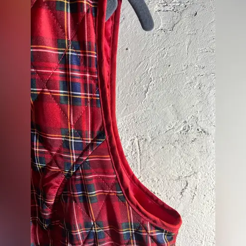 Plaid vest, holiday tartan, vintage Appleseeds
Red, green plaid with pockets