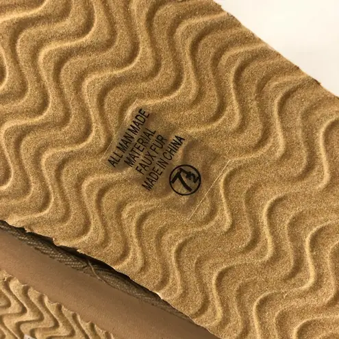 Soda Womens Winter Boots Faux Fur Lined Faux Suede Beige Size 7.5