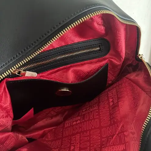 Love moschino detachable pocket backpack with chain in black