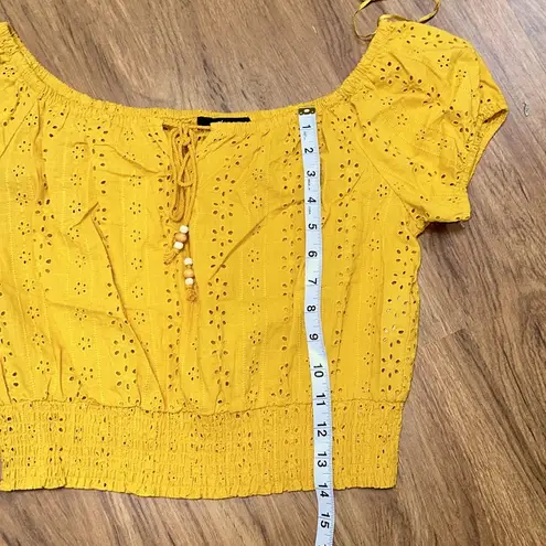 WOLF WOMEN'S KNIT EYELET SMOCKED CROP TOP SZ L Yellow Size L