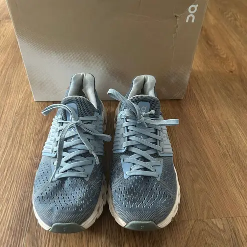 on cloud ON CLOUDSWIFT blue athletic training lace up shoes sneakers women's 6.5