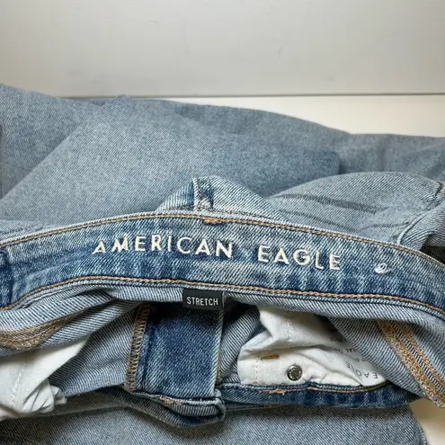 American Eagle  Mom Jeans High Waisted Light Wash Distressed 4 Long Stretch